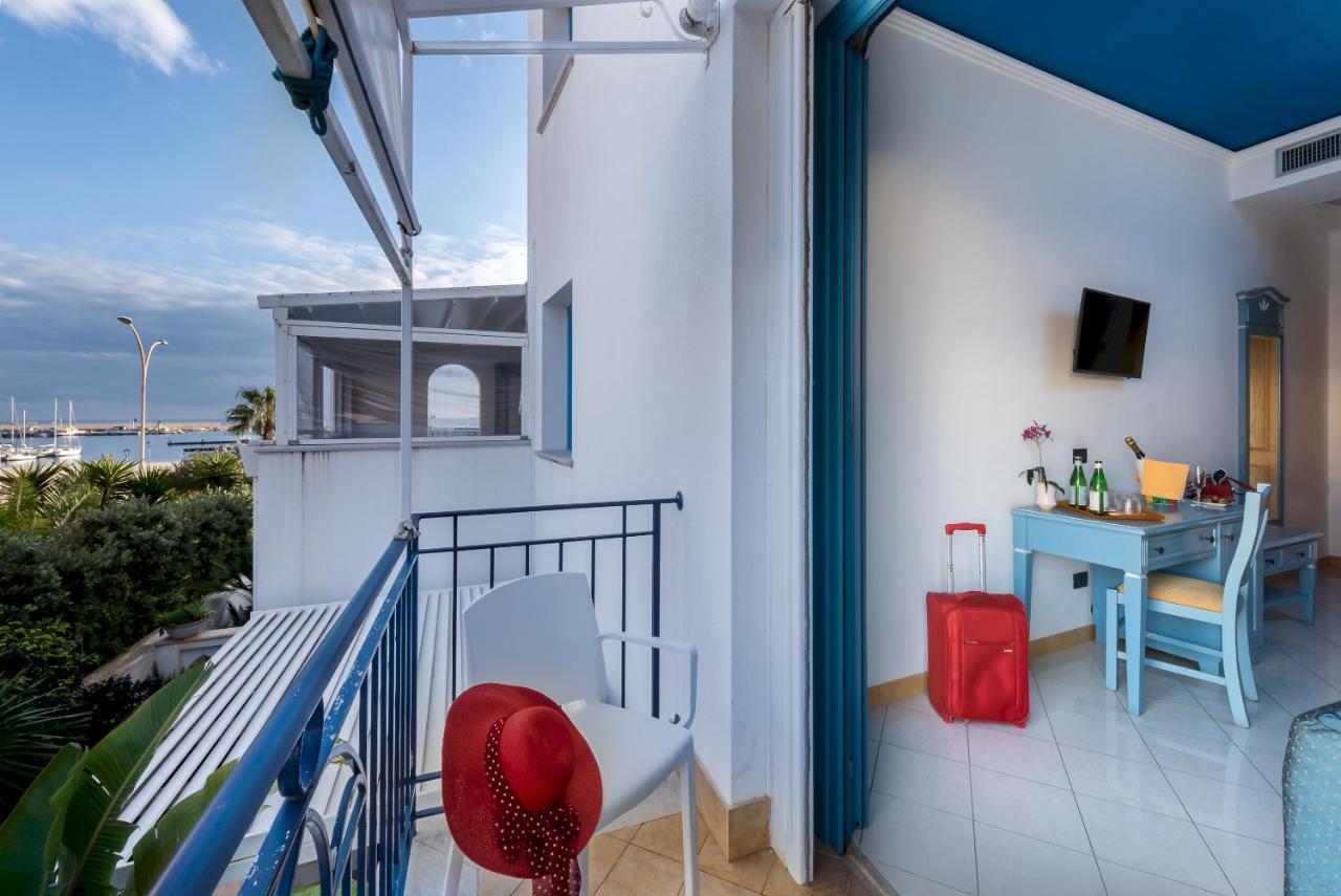Hotel Ristorante Mediterraneo Faro Сан-Вито-Ло-Капо Экстерьер фото