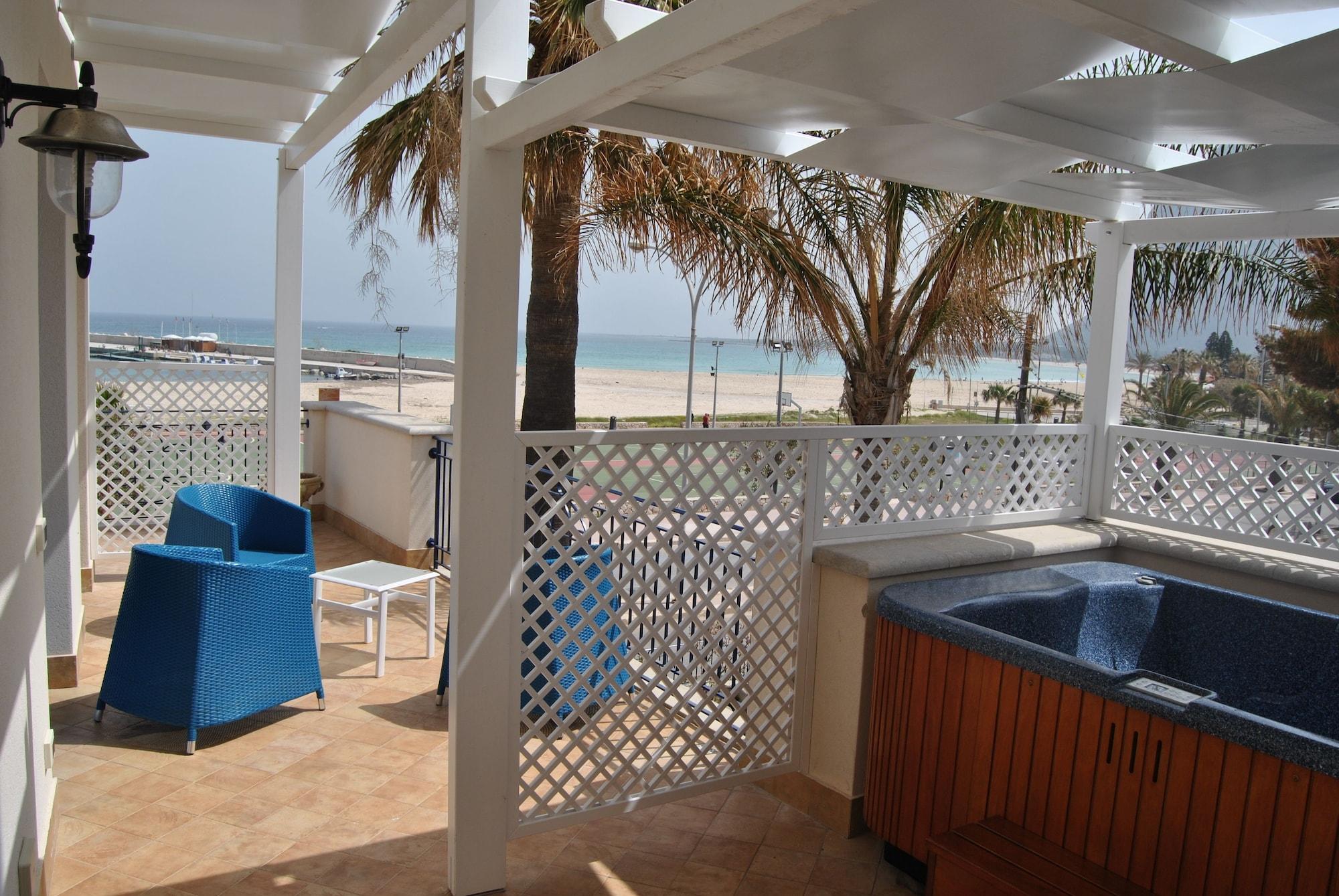 Hotel Ristorante Mediterraneo Faro Сан-Вито-Ло-Капо Экстерьер фото
